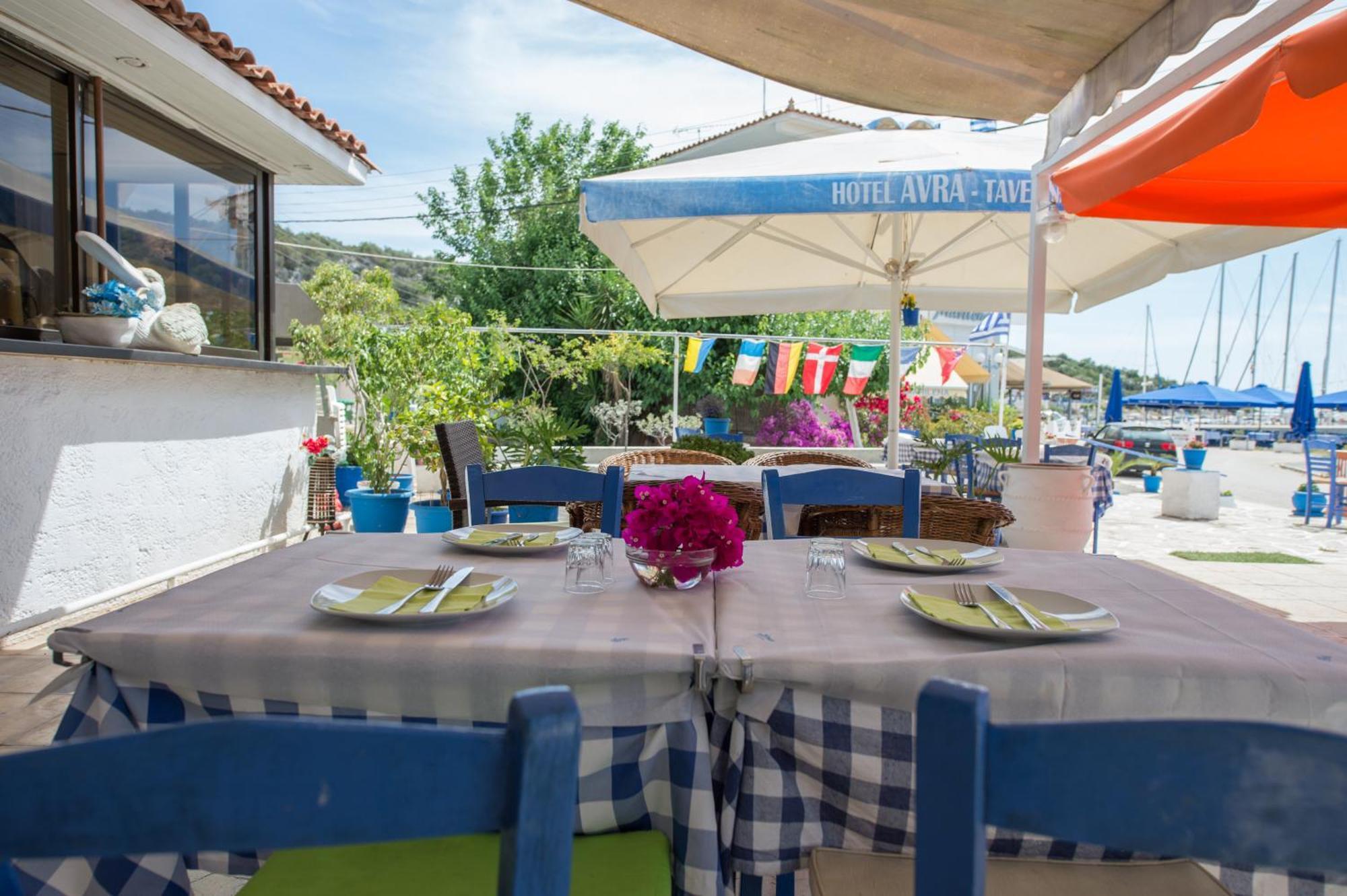 Hotel Avra Nea Epidavros Extérieur photo