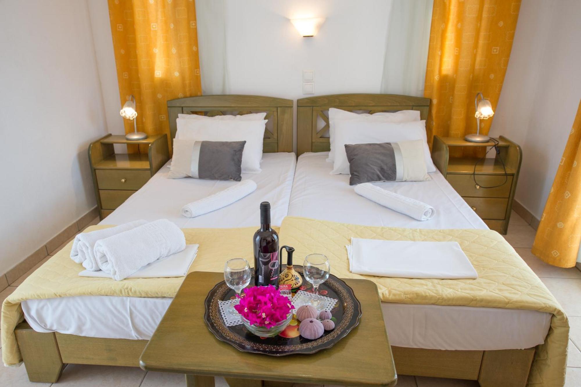 Hotel Avra Nea Epidavros Extérieur photo