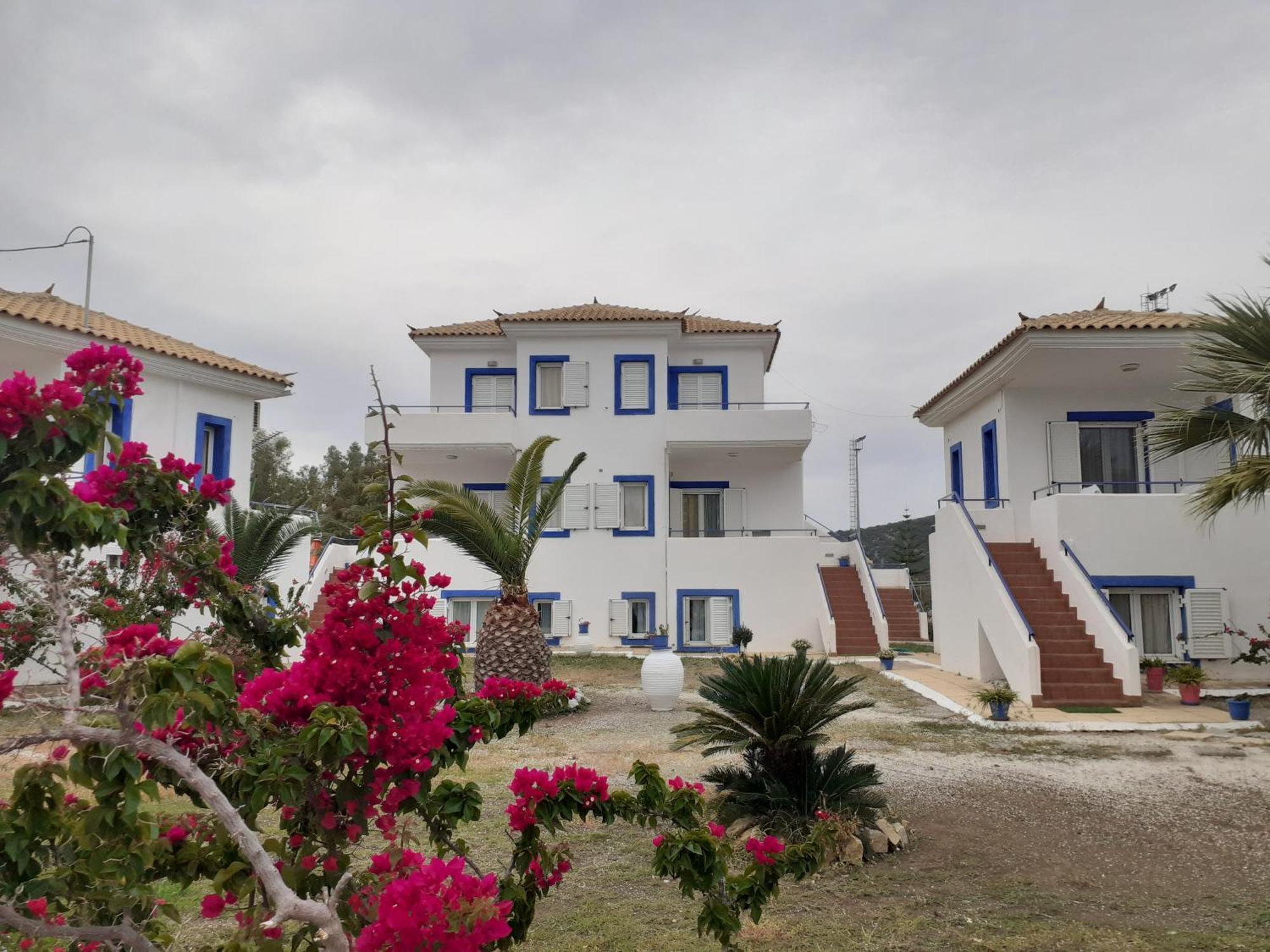 Hotel Avra Nea Epidavros Extérieur photo